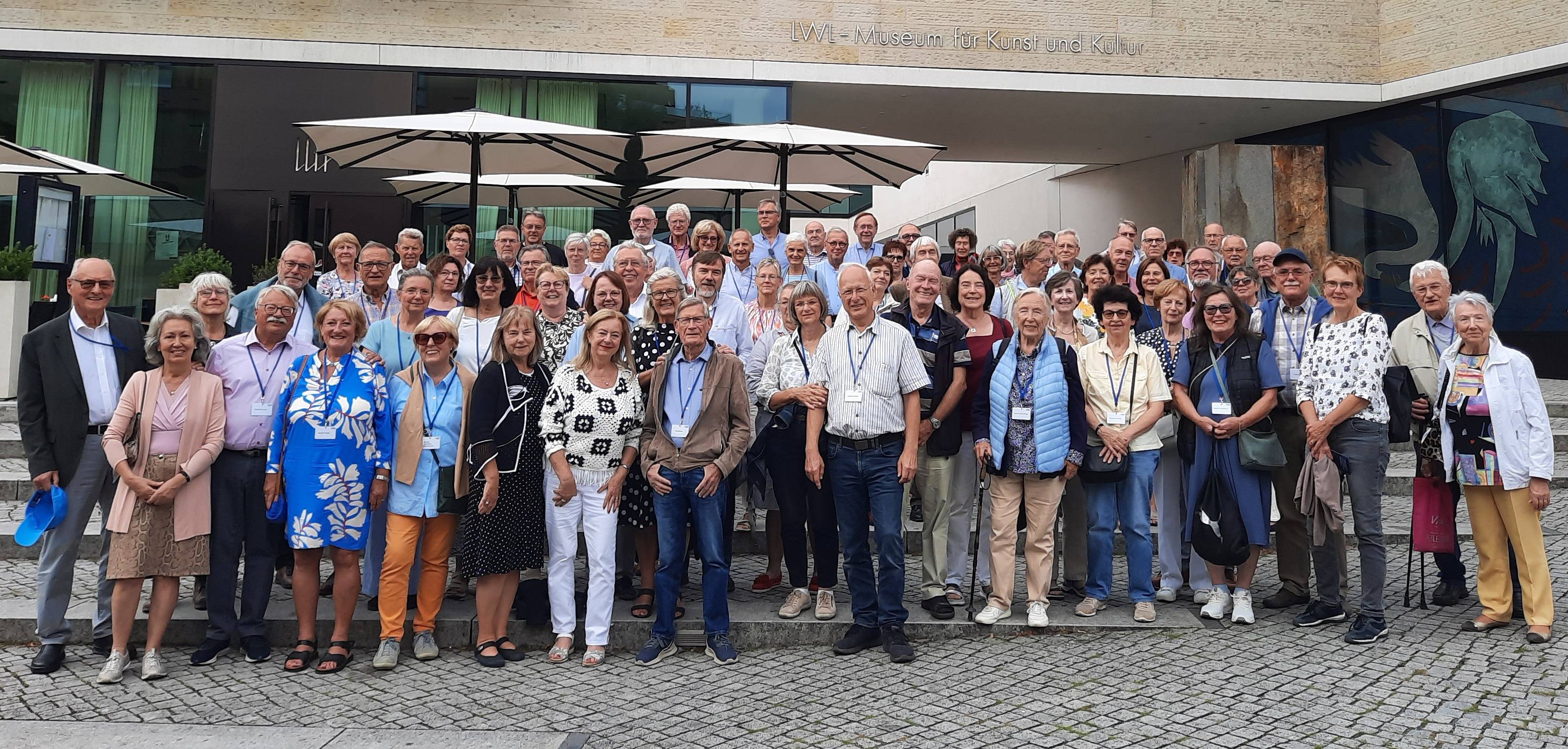 Gruppenfoto der Teilnehmerinnen und Teilnehmer der VAA-Pensionärsreise 2025