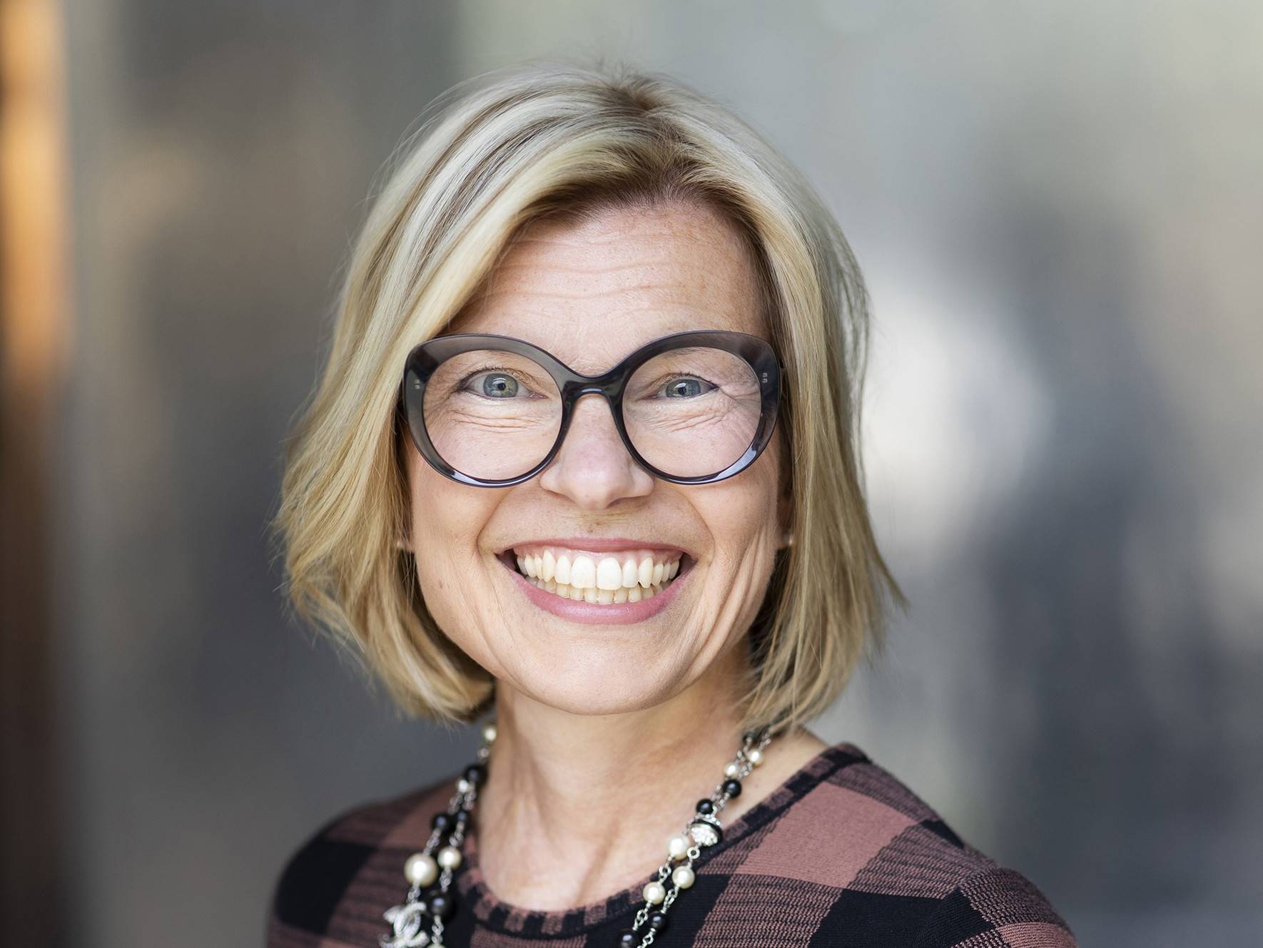 Porträt von Prof. Anja Seng