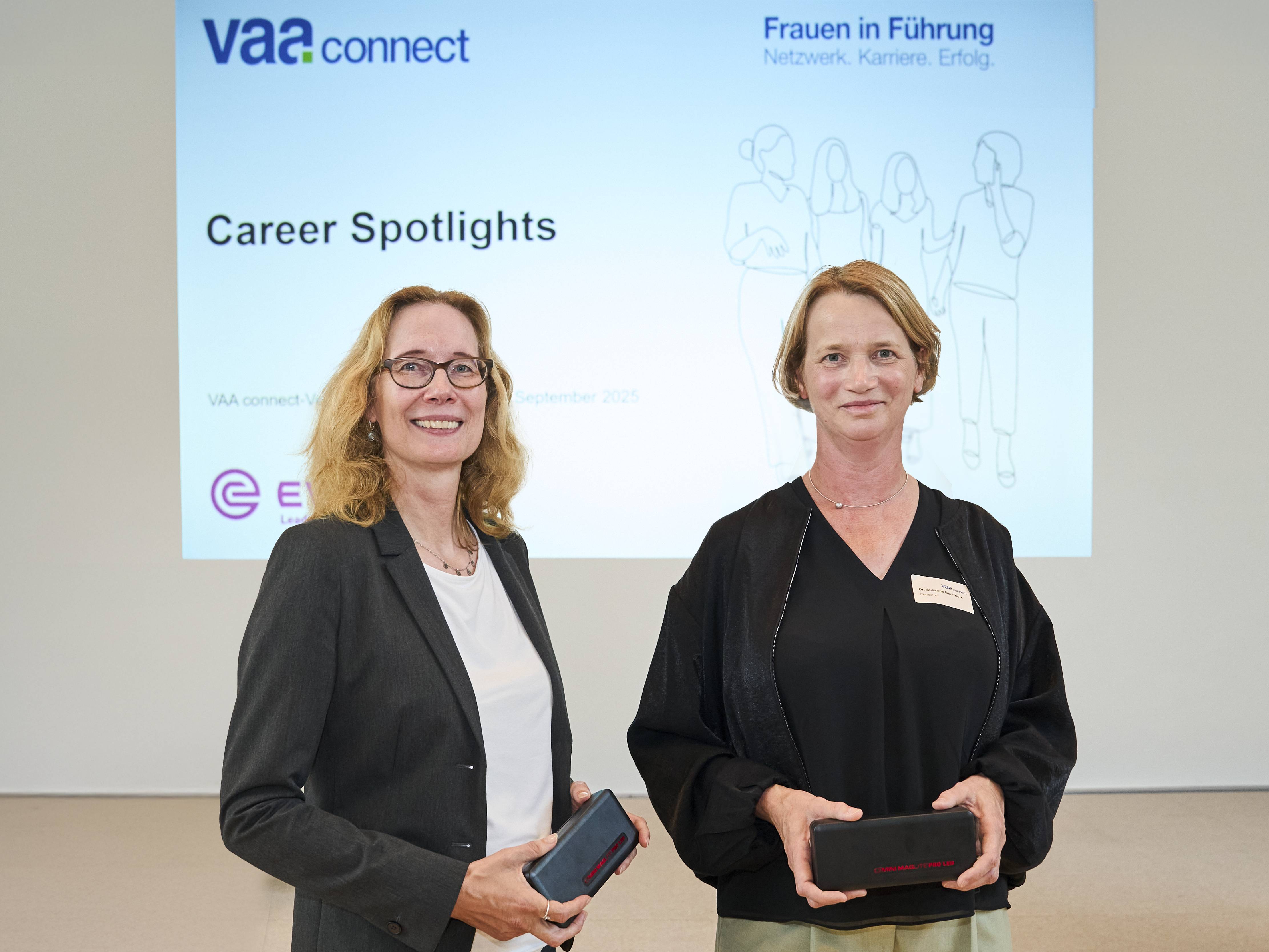 Dr. Marielouise Schneider und Dr. Susanne Buchholz nebeneinander.