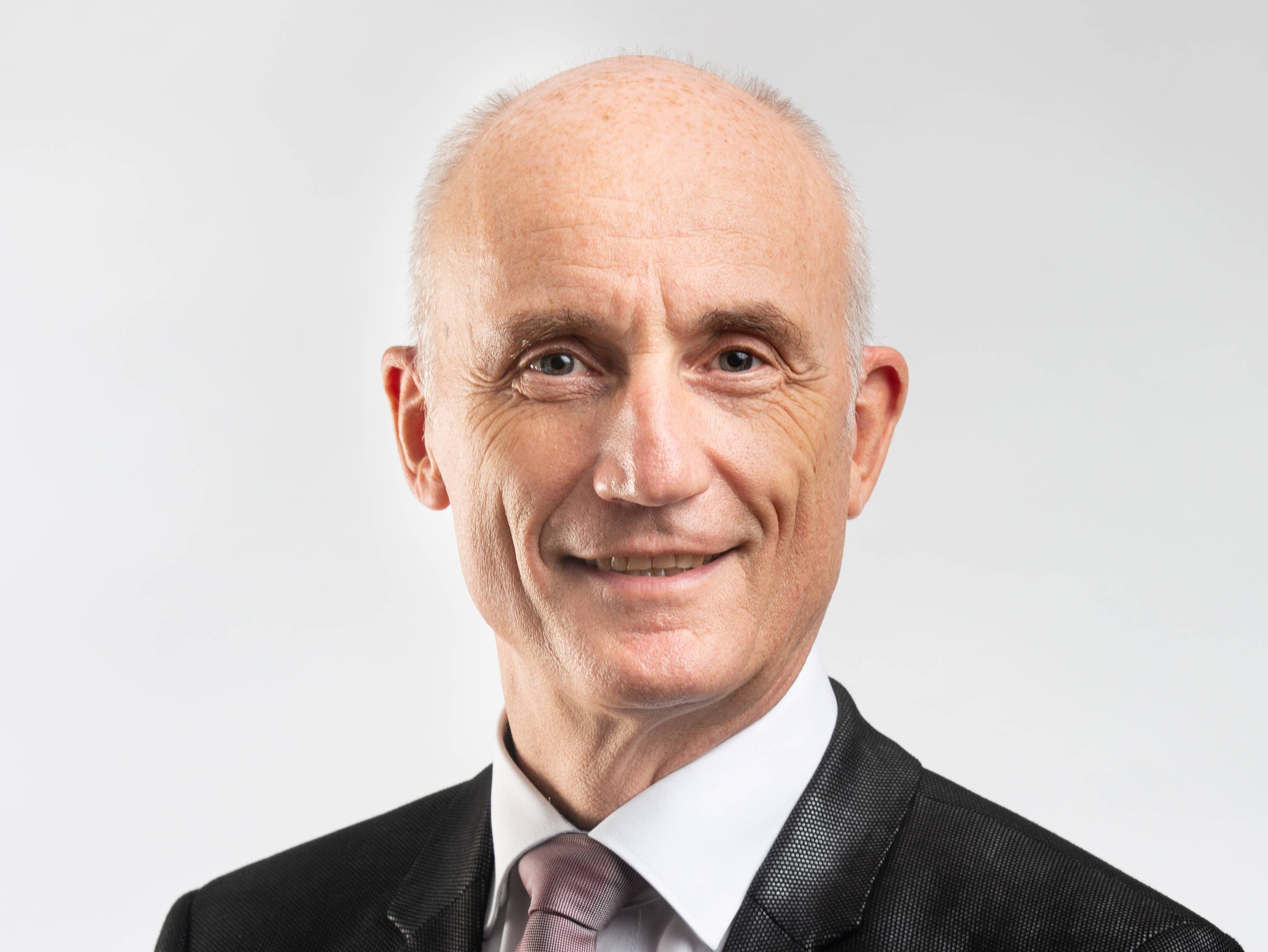 Dr. Hans-Dieter Gerriets ist Vorsitzender der VAA-Kommission Einkommen.